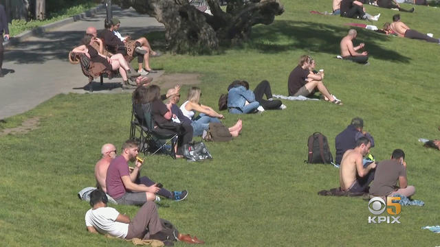 dolorespark-sunbathing.jpg 