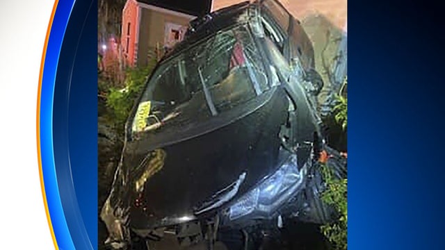 Train-Hit-Car.jpg 