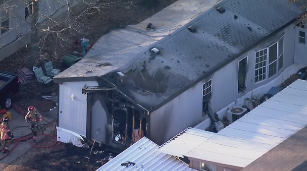 Mobile home fire in South Arlington 