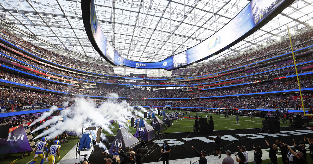 SoFi Stadium Is Ready! Get Inside As Fans Attend The First Football Games -  Savvy Cali Girl