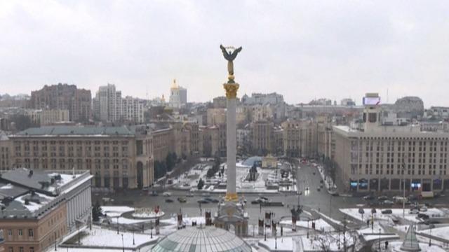 cbsn-fusion-ukraine-braces-for-possible-russian-invasion-thumbnail-897324-640x360.jpg 