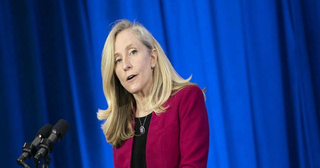 Bipartisan push to ban stock trading by lawmakers - CBS News