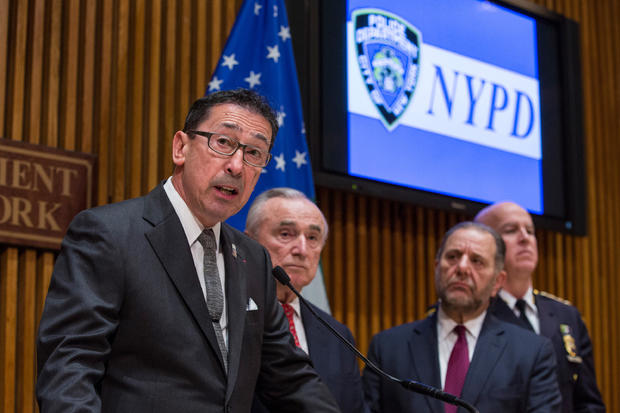 NYC Mayor De Blasio, Sen. Schumer, And NYPD Chief Bratton Discuss Anti-Terror Federal Funding Cuts 