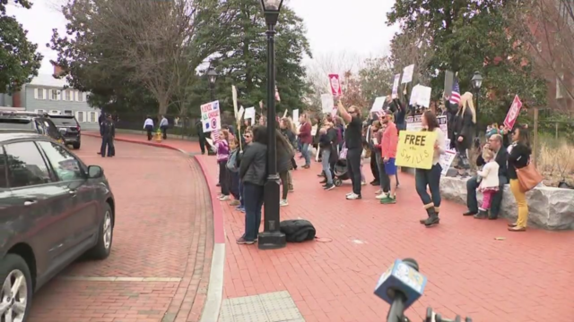 annapolis-rally-masks-in-schools-02-17.png 
