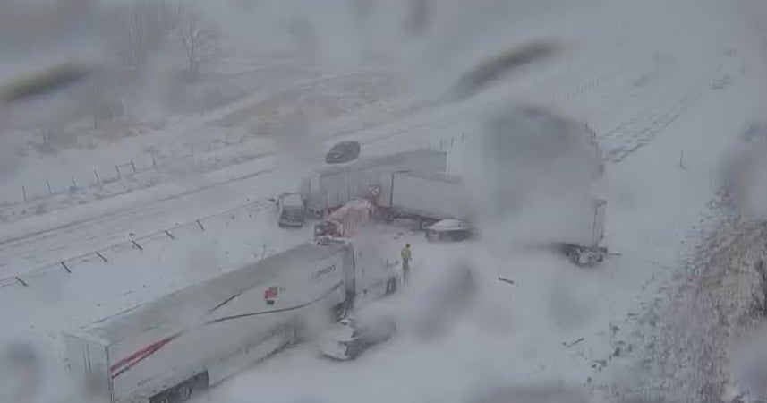 Flight Delays, Dozens Of Crashes As Winter Storm Buffets Minnesota ...