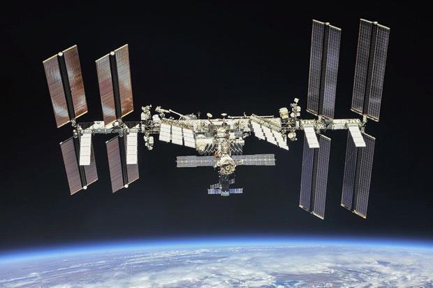 iss-sideview.jpg 