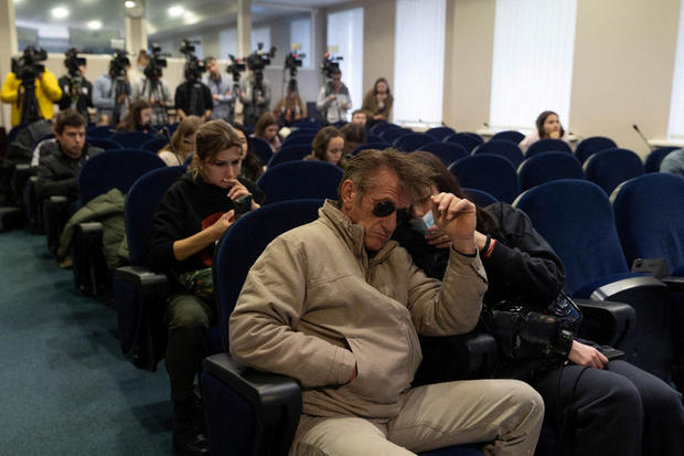 Sean Penn Shooting Documentary In Ukraine During Russian Invasion 