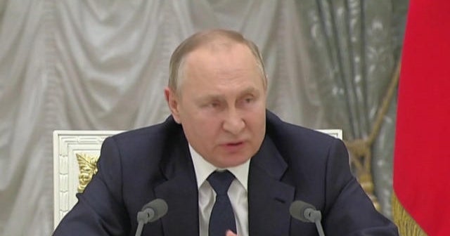 Russian attack on Ukraine underway - CBS News
