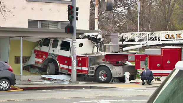 Oakland Fire Truck Rams Building on Grand Ave. Feb. 26, 2022 