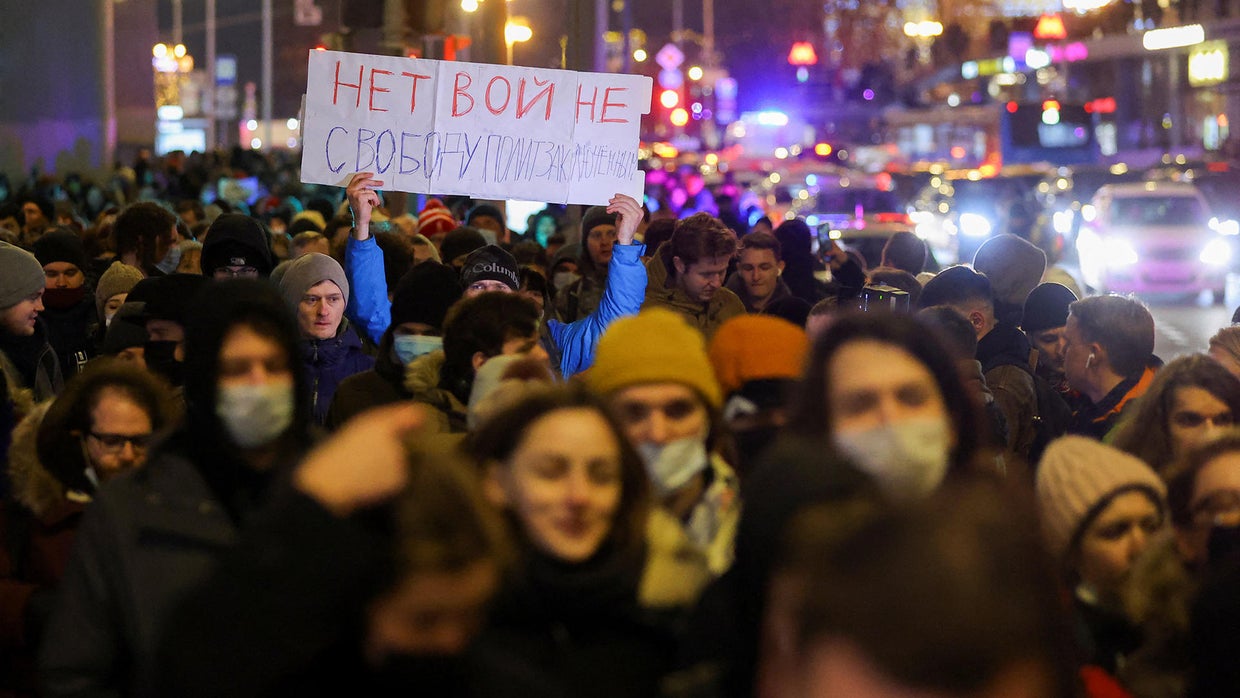 Lt. Col. Alexander Vindman says West must not bend to Putin's 