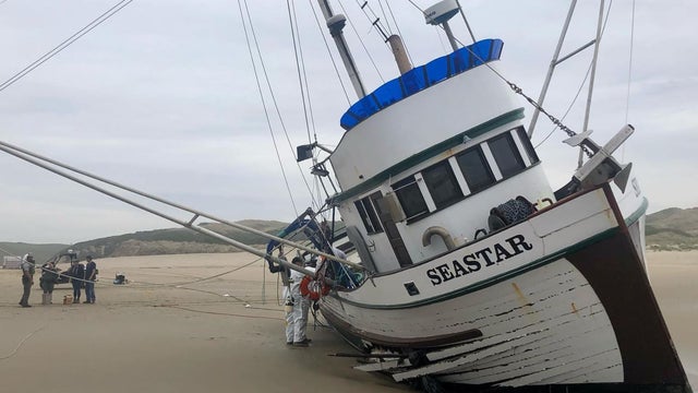 point-reyes-beached-fishing-boat.jpg 