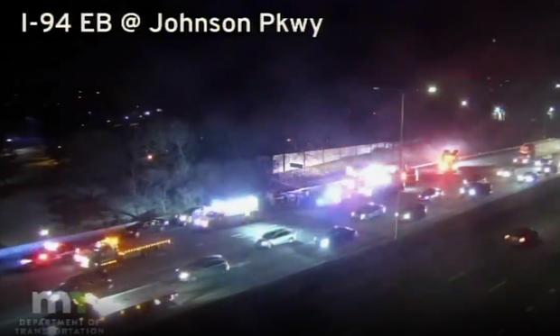 I-94 Crash Near Johnson Pkwy, Passengers Flee 