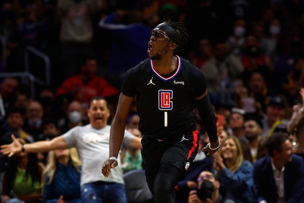 Los Angeles Lakers v Los Angeles Clippers 