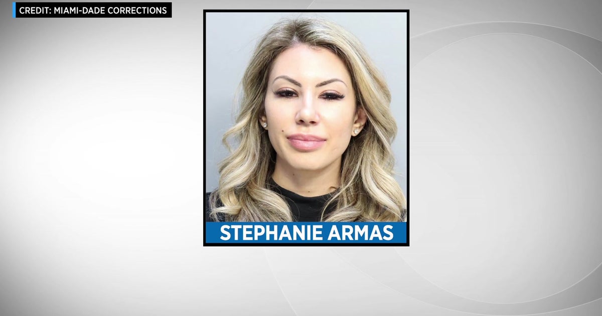 Mother Accused Of Striking Teacher - CBS Miami