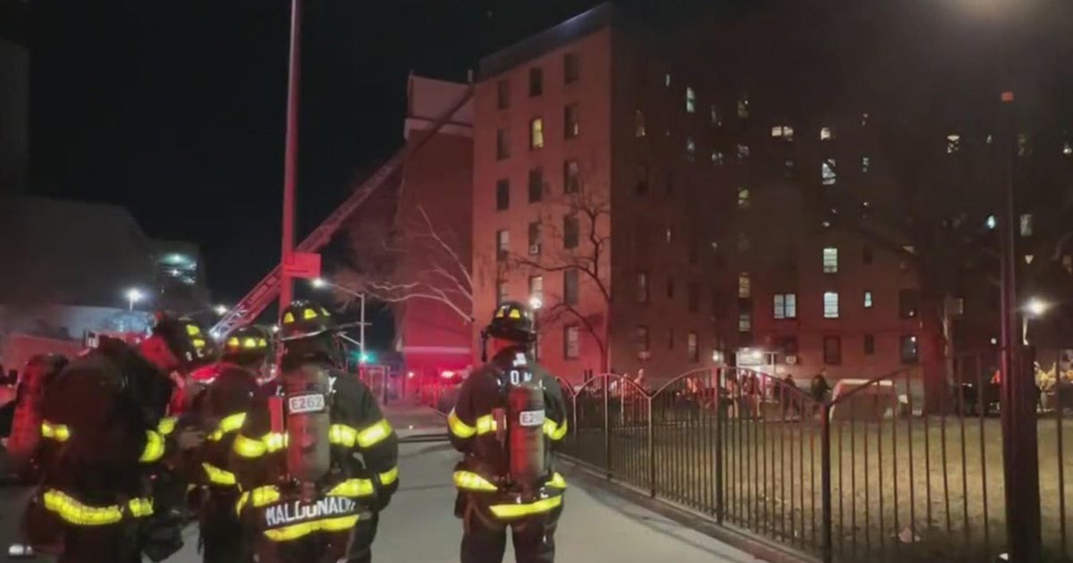 Child seriously hurt in Long Island City apartment fire - CBS New York