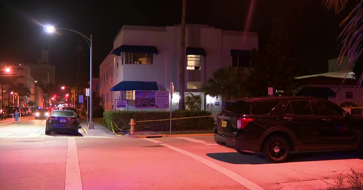 Police: Man Shot, Killed In Miami Beach Apartment Building - CBS Miami
