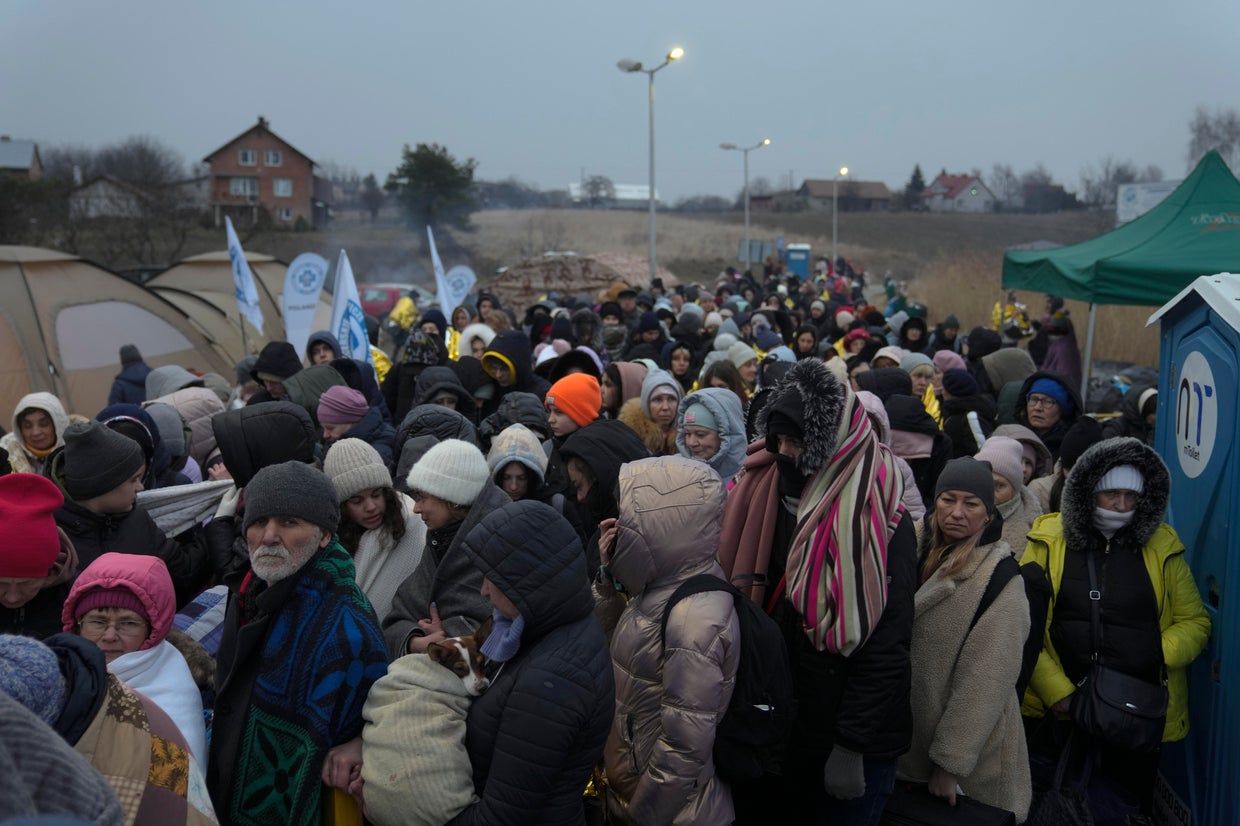 Russia announces limited ceasefire and opening of several civilian ...