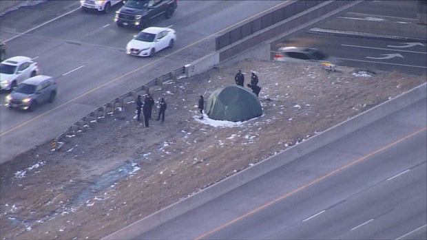 HOMELESS DOMESTIC TENT 12VO .transfer_frame_56