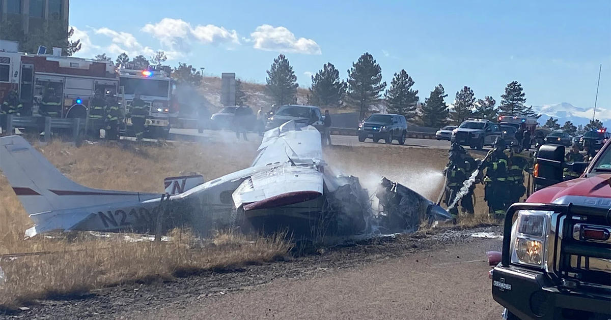 Plane Crash At E 470 Median Had Last Minute Approach Change