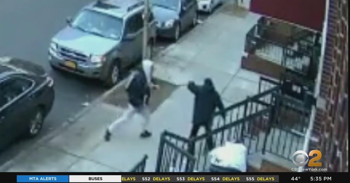 Elderly man recovering after being assaulted in Brooklyn - CBS New York