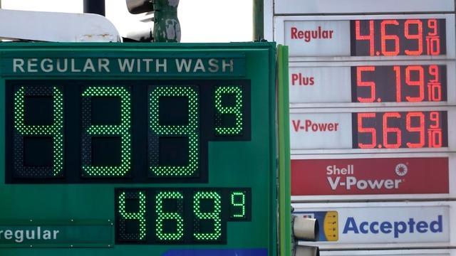 cbsn-fusion-us-stocks-drop-oil-prices-surge-as-russian-invasion-escalates-thumbnail-915476-640x360.jpg 