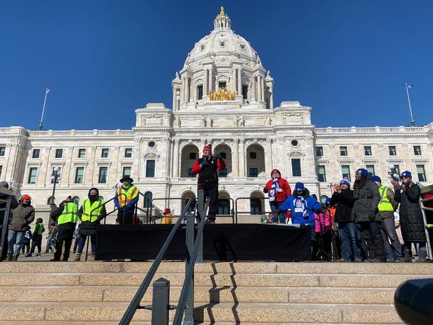 Minneapolis Teachers Picket At The Capitol 
