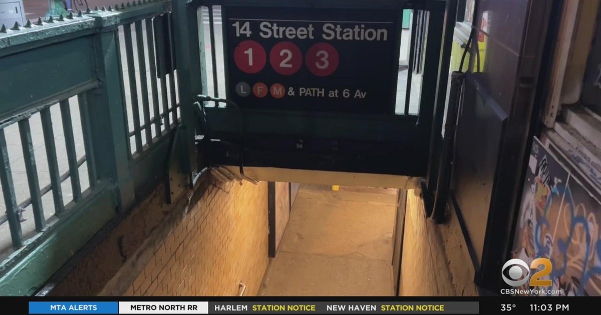 Suspect in hammer attack at NYC subway station facing hate crime