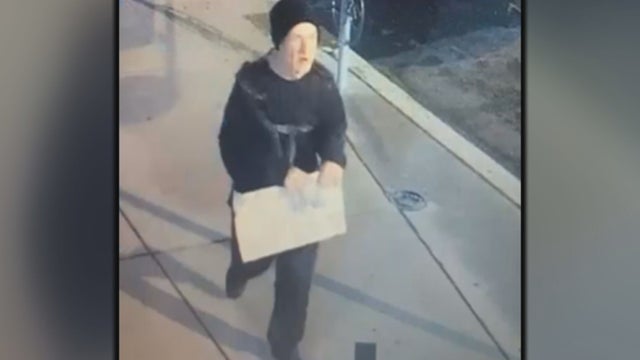 23VO_PARKING-KIOSK-BANDIT.transfer_frame_235.jpg 