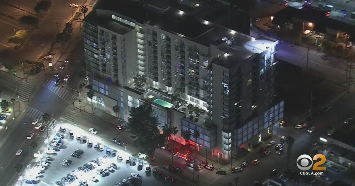 Man shot in North Hollywood, suspect still atlarge CBS Los Angeles