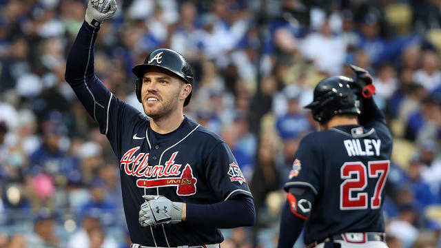 Freddie Freeman contract: Dodgers, 1B talking six-year, $160 million deal,  per report - DraftKings Network