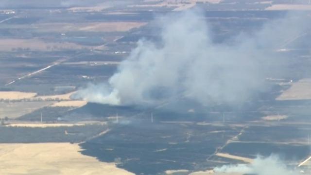 cbsn-fusion-wildfires-force-evacuations-in-central-texas-thumbnail-927517-640x360.jpg 