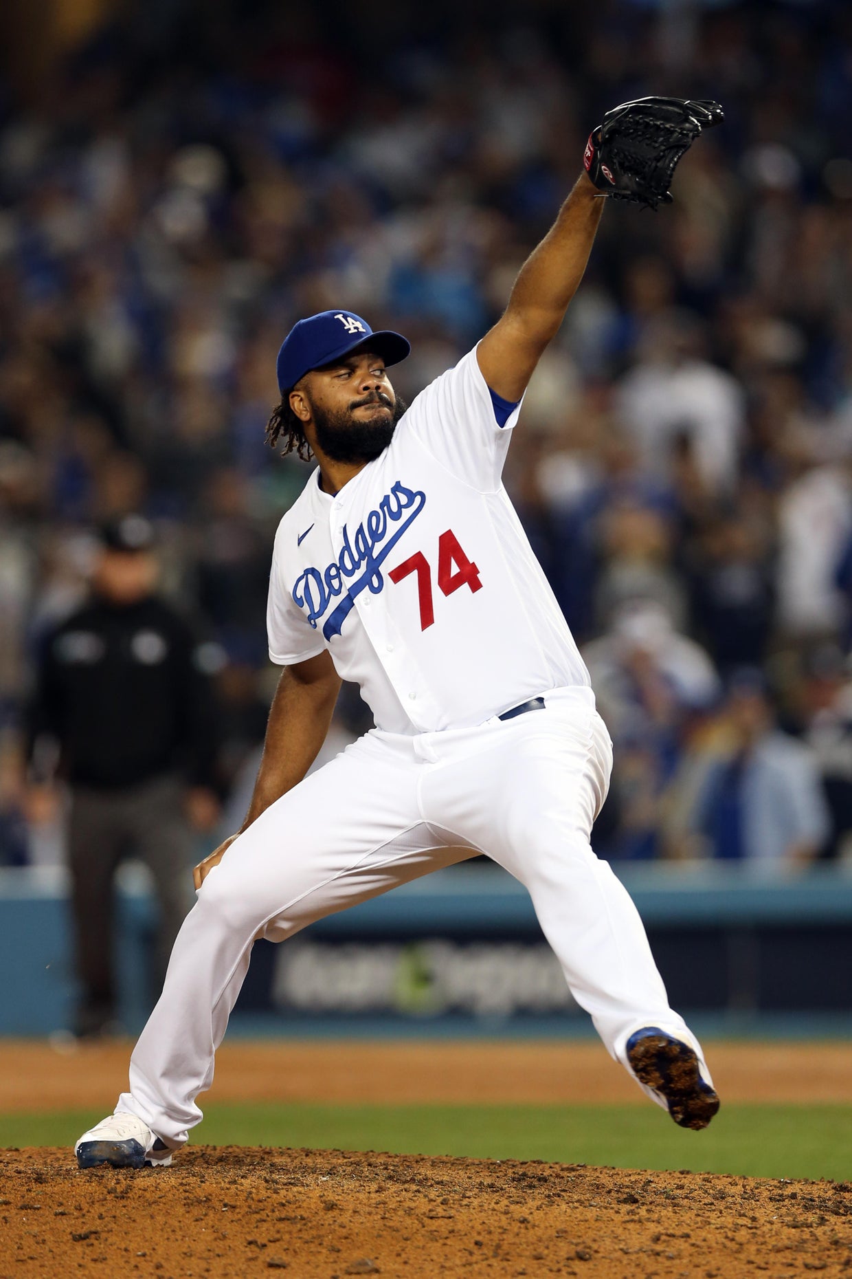 Kenley Jansen signs oneyear deal with Atlanta, leaving Dodgers after 12 years CBS Los Angeles