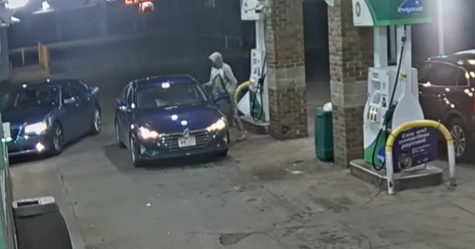 Police Search For 3 Suspects Involved In Car Theft At Detroit Gas ...