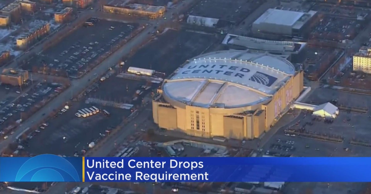 United Center drops vaccine requirement CBS Chicago