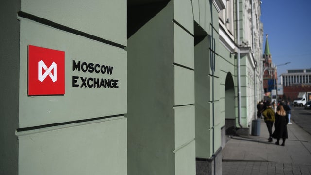 RUSSIA-UKRAINE-CONFLICT-ECONOMY-STOCKS 