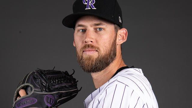 Closer Daniel Bard, Rockies agree to two-year contract extension