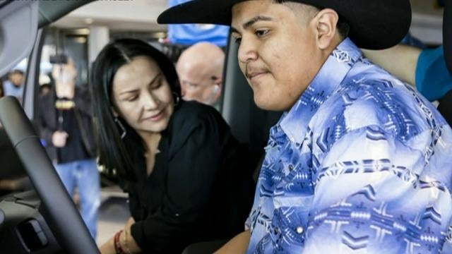cbsn-fusion-teen-who-survived-tornado-gifted-new-truck-thumbnail-937582-640x360.jpg 