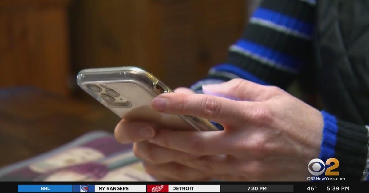New scam uses your own cellphone number to text you - CBS New York
