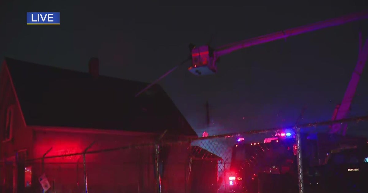 House partially collapses in Humboldt Park fire CBS Chicago