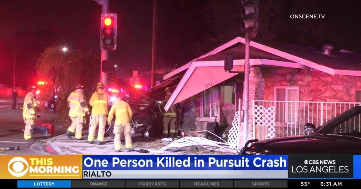 Two Killed After Dui Pursuit Suspect Crashes Into Another Car Home In