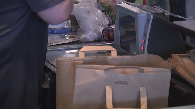 17PKG_BG_NJ-PLASTIC-BAG-BAN_frame_0.jpg 
