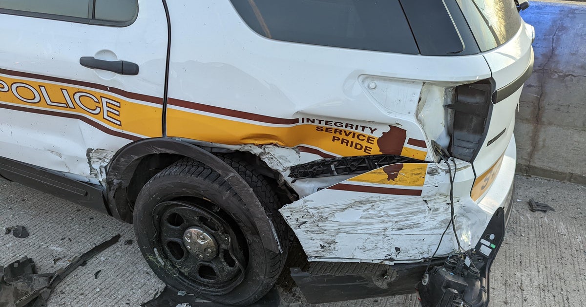 Illinois State Police trooper injured when driver hit stopped squad car ...
