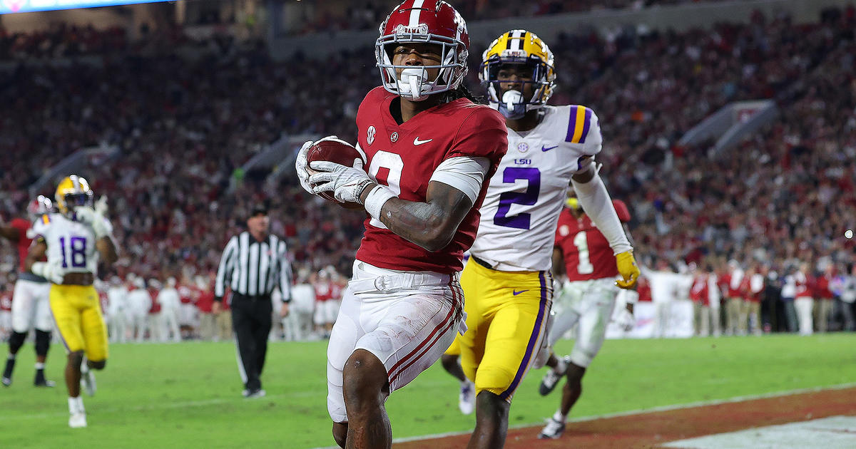 If Patriots target a receiver in draft, Alabama's John Metchie has