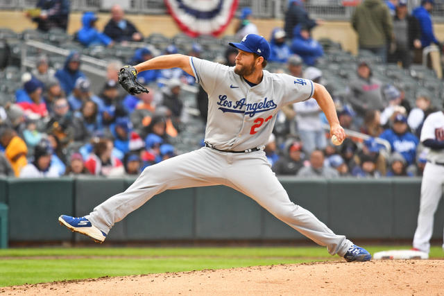 Kershaw pulled after 7 with perfect game; Dodgers top Twins