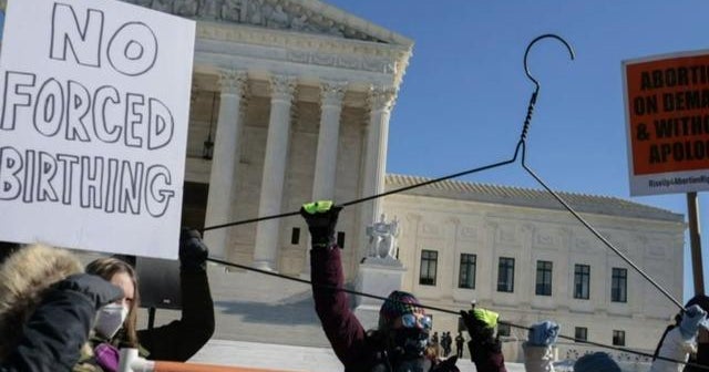 Weight of January 6 hearings and future of Roe v. Wade as midterms