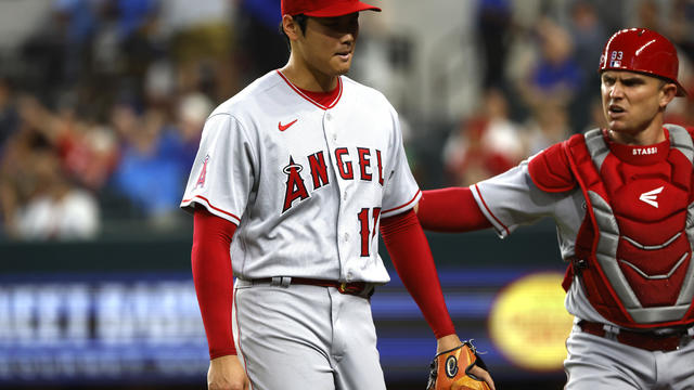 Los Angeles Angels v Texas Rangers 