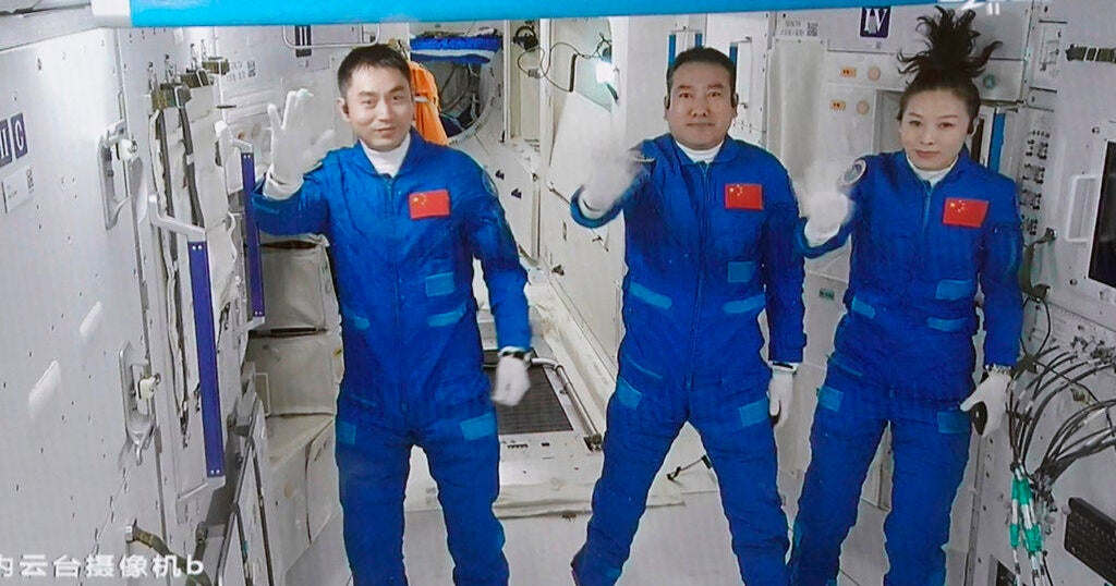Chinese astronauts land in Gobi desert after six months in space