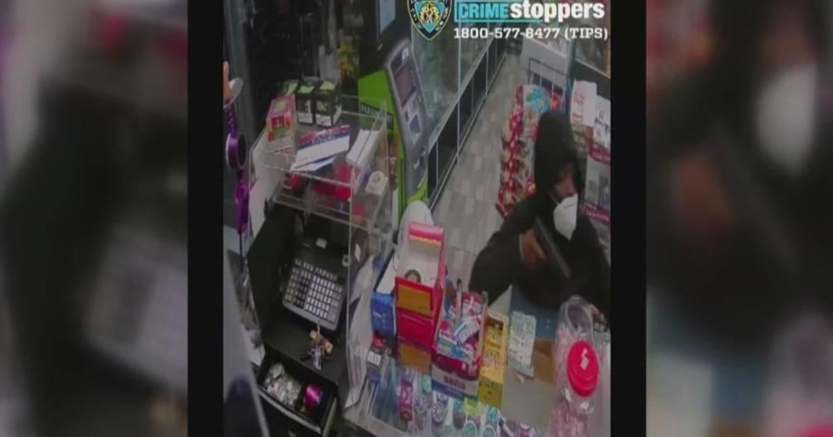 Police seek 2 suspects caught on video robbing Bronx store at gunpoint ...