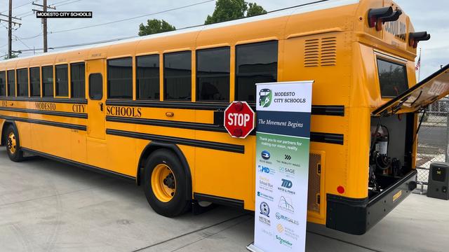 MODESTO-ELECTRIC-SCHOOL-BUSES.jpg 