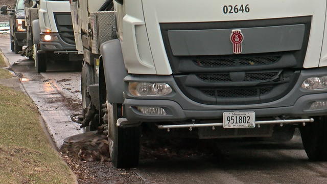 raw-broll-street-sweeping-mpls-041822-gq.jpg 